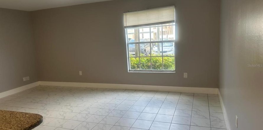 Apartamento en Cape Coral, Florida 2 dormitorios, 89.93 m2 № 2114210
