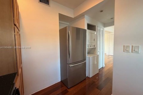 Снять в аренду кондоминиум в Майами-Бич, Флорида 1 спальня, 69.21м2, № 1992398 - фото 7