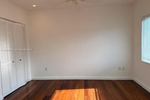 Снять в аренду кондоминиум в Майами-Бич, Флорида 1 спальня, 69.21м2, № 1992398 - фото 10