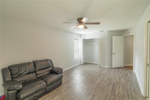 House in Valrico, Florida 4 bedrooms, 245.35 sq.m. № 1914818 - photo 27