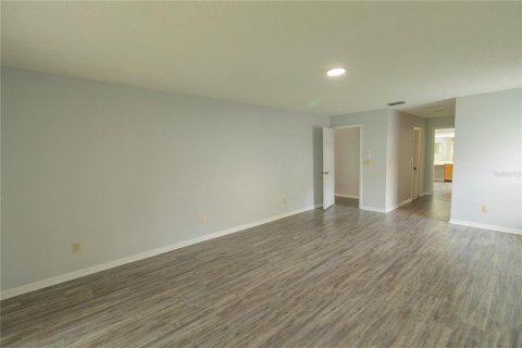 House in Valrico, Florida 4 bedrooms, 245.35 sq.m. № 1914818 - photo 18