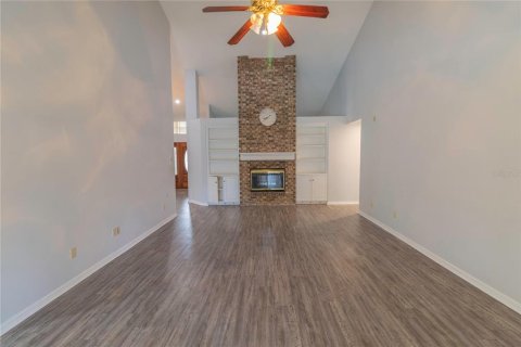 House in Valrico, Florida 4 bedrooms, 245.35 sq.m. № 1914818 - photo 11