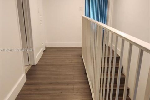 Adosado en alquiler en Davie, Florida, 3 dormitorios, 155.15 m2 № 2024931 - foto 4