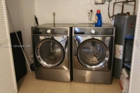 Adosado en alquiler en Davie, Florida, 3 dormitorios, 155.15 m2 № 2024931 - foto 9