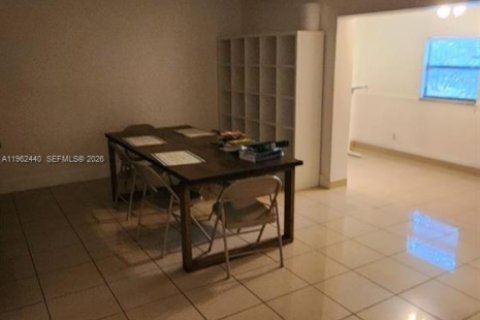 Adosado en alquiler en Davie, Florida, 3 dormitorios, 155.15 m2 № 2024931 - foto 3