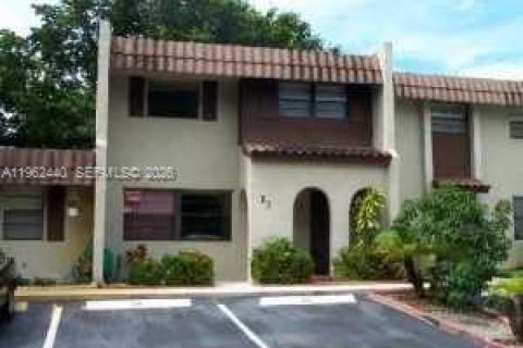 Adosado en Davie, Florida 3 dormitorios, 155.15 m2 № 2024931