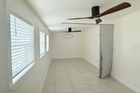 Casa en alquiler en Saint Petersburg, Florida, 2 dormitorios, 73.02 m2 № 2277593 - foto 5