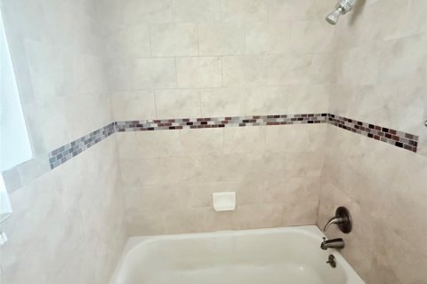 Casa en alquiler en Saint Petersburg, Florida, 2 dormitorios, 73.02 m2 № 2277593 - foto 17