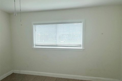 Casa en alquiler en Saint Petersburg, Florida, 2 dormitorios, 73.02 m2 № 2277593 - foto 18