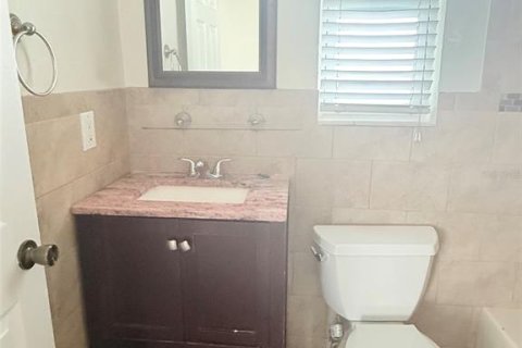 Casa en alquiler en Saint Petersburg, Florida, 2 dormitorios, 73.02 m2 № 2277593 - foto 16