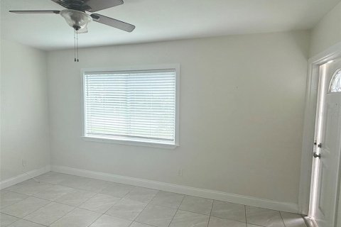 Casa en alquiler en Saint Petersburg, Florida, 2 dormitorios, 73.02 m2 № 2277593 - foto 11