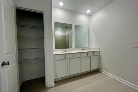 Casa en alquiler en Kissimmee, Florida, 4 dormitorios, 179.86 m2 № 1916859 - foto 11