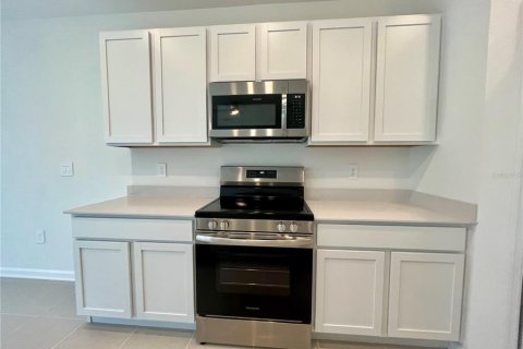 Casa en alquiler en Kissimmee, Florida, 4 dormitorios, 179.86 m2 № 1916859 - foto 4
