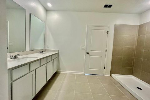 Casa en alquiler en Kissimmee, Florida, 4 dormitorios, 179.86 m2 № 1916859 - foto 12