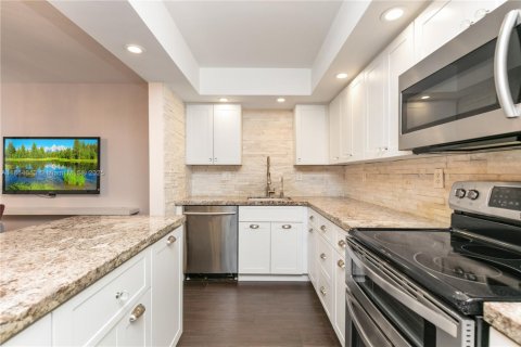 Condo in Aventura, Florida, 3 bedrooms  № 1897501 - photo 2