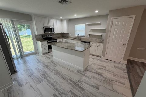 Купить виллу или дом в Деланд, Флорида 7 комнат, 168.43м2, № 2202552 - фото 8