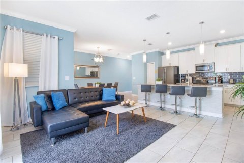 Townhouse in Davenport, Florida 4 bedrooms, 177.81 sq.m. № 1812512 - photo 8