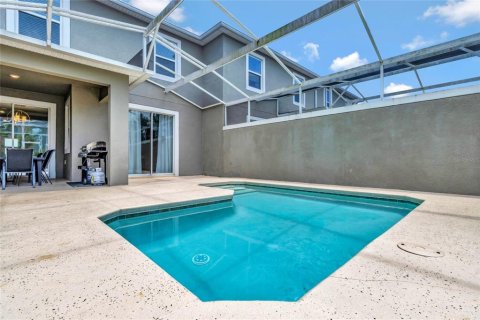 Townhouse in Davenport, Florida 4 bedrooms, 177.81 sq.m. № 1812512 - photo 25