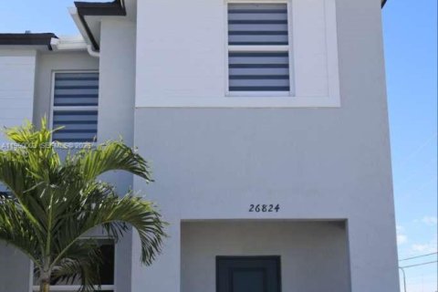 Townhouse in Homestead, Florida 3 bedrooms, 131.36 sq.m. № 2005845