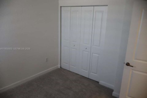 Townhouse in Homestead, Florida 3 bedrooms, 131.36 sq.m. № 2005845 - photo 20
