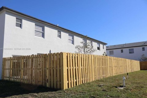 Townhouse in Homestead, Florida 3 bedrooms, 131.36 sq.m. № 2005845 - photo 26
