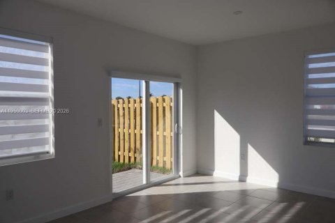 Townhouse in Homestead, Florida 3 bedrooms, 131.36 sq.m. № 2005845 - photo 9