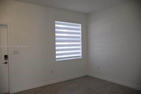 Townhouse in Homestead, Florida 3 bedrooms, 131.36 sq.m. № 2005845 - photo 3