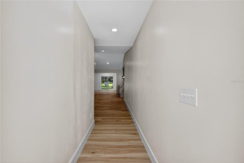 House in Wesley Chapel, Florida 4 bedrooms, 151.9 sq.m. № 1854417 - photo 25