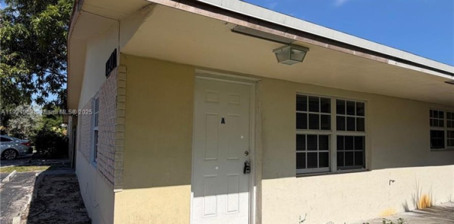 Villa ou maison à Deerfield Beach, Floride 2 chambres, 210.52 m2 № 1976039