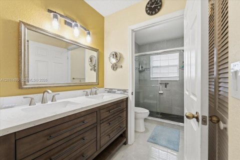 Townhouse in Sunrise, Florida 3 bedrooms, 128.58 sq.m. № 2432272 - photo 17