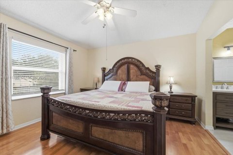 Townhouse in Sunrise, Florida 3 bedrooms, 128.58 sq.m. № 2432272 - photo 14