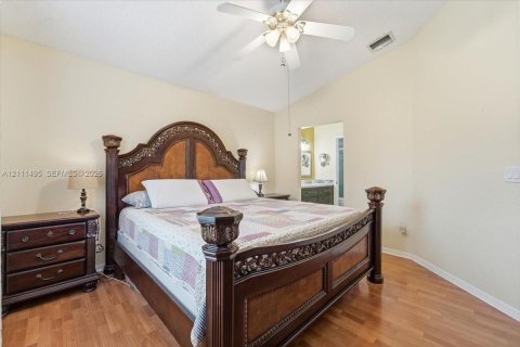 Townhouse in Sunrise, Florida 3 bedrooms, 128.58 sq.m. № 2432272 - photo 15