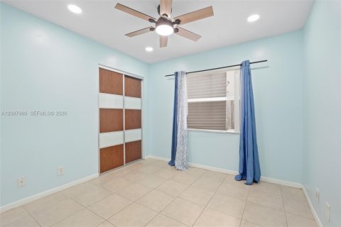 Casa en venta en Margate, Florida, 3 dormitorios, 111.02 m2 № 2363654 - foto 22