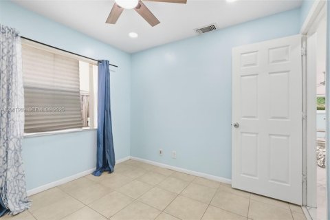 Casa en venta en Margate, Florida, 3 dormitorios, 111.02 m2 № 2363654 - foto 25