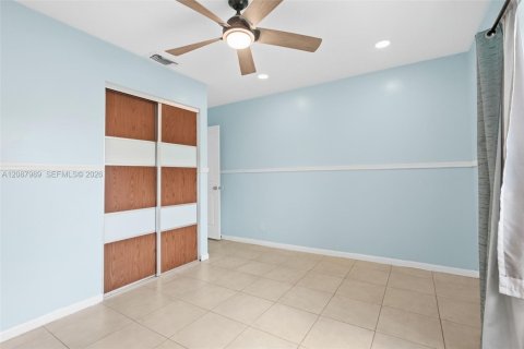 Casa en venta en Margate, Florida, 3 dormitorios, 111.02 m2 № 2363654 - foto 20