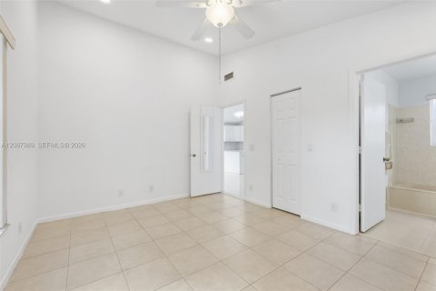 Casa en venta en Margate, Florida, 3 dormitorios, 111.02 m2 № 2363654 - foto 30