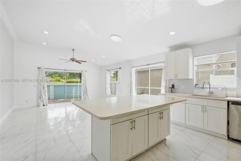 Casa en venta en Margate, Florida, 3 dormitorios, 111.02 m2 № 2363654 - foto 15