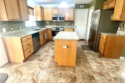 Casa en venta en Spring Hill, Florida, 3 dormitorios, 205.78 m2 № 1747125 - foto 10