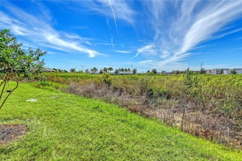 House in Bradenton, Florida 2 bedrooms, 144.65 sq.m. № 2395889 - photo 26