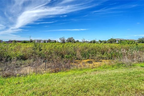 House in Bradenton, Florida 2 bedrooms, 144.65 sq.m. № 2395889 - photo 25