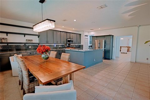 Casa en venta en Kissimmee, Florida, 6 dormitorios, 326.27 m2 № 1840407 - foto 18