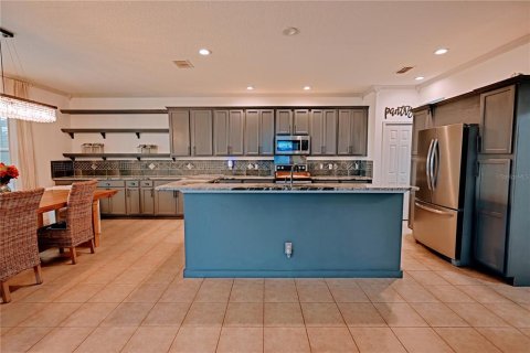 Casa en venta en Kissimmee, Florida, 6 dormitorios, 326.27 m2 № 1840407 - foto 9