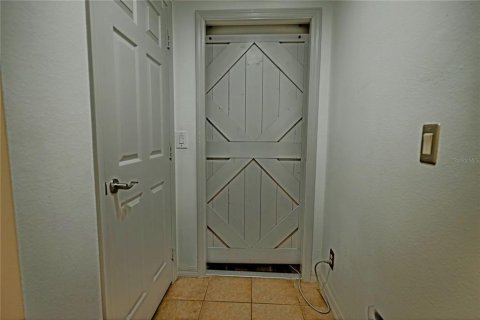 Casa en venta en Kissimmee, Florida, 6 dormitorios, 326.27 m2 № 1840407 - foto 22