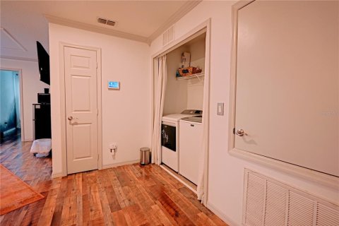 Casa en venta en Kissimmee, Florida, 6 dormitorios, 326.27 m2 № 1840407 - foto 24