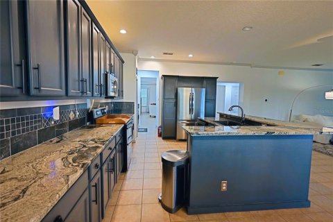 Casa en venta en Kissimmee, Florida, 6 dormitorios, 326.27 m2 № 1840407 - foto 14