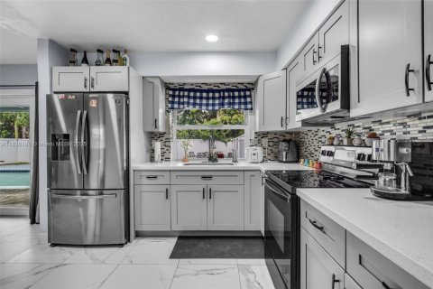 Casa en venta en Miramar, Florida, 3 dormitorios, 127.55 m2 № 1819917 - foto 8