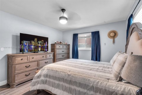Casa en venta en Miramar, Florida, 3 dormitorios, 127.55 m2 № 1819917 - foto 12