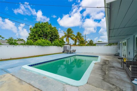 Casa en venta en Miramar, Florida, 3 dormitorios, 127.55 m2 № 1819917 - foto 25