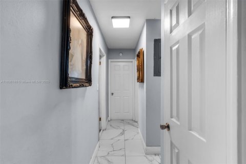 Casa en venta en Miramar, Florida, 3 dormitorios, 127.55 m2 № 1819917 - foto 9