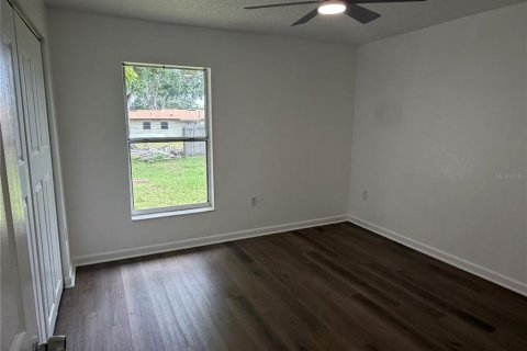 Commercial property in Clermont, Florida 6 bedrooms, 204.76 sq.m. № 2280151 - photo 10